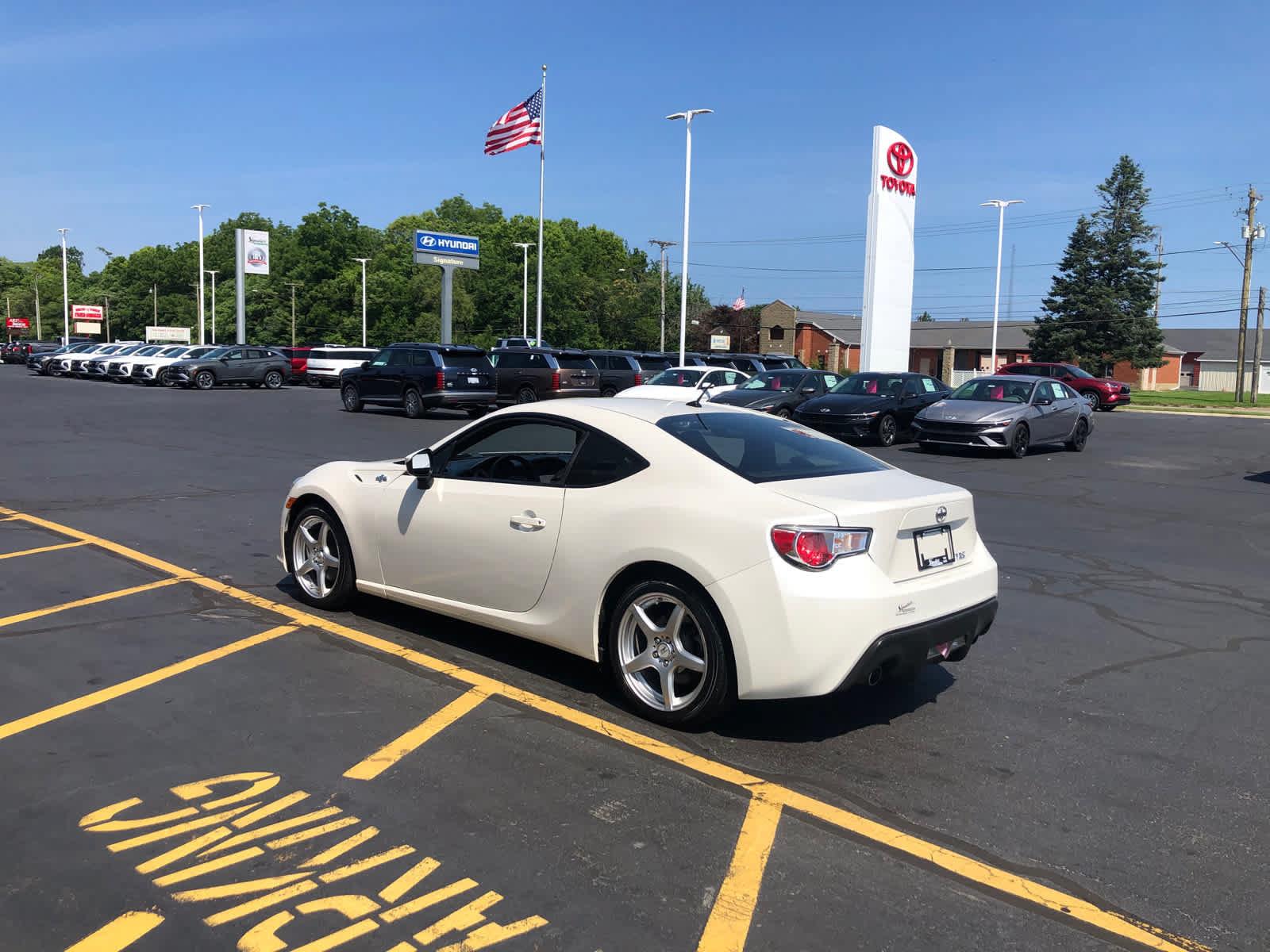 Used 2014 Scion FR-S RWD image 3