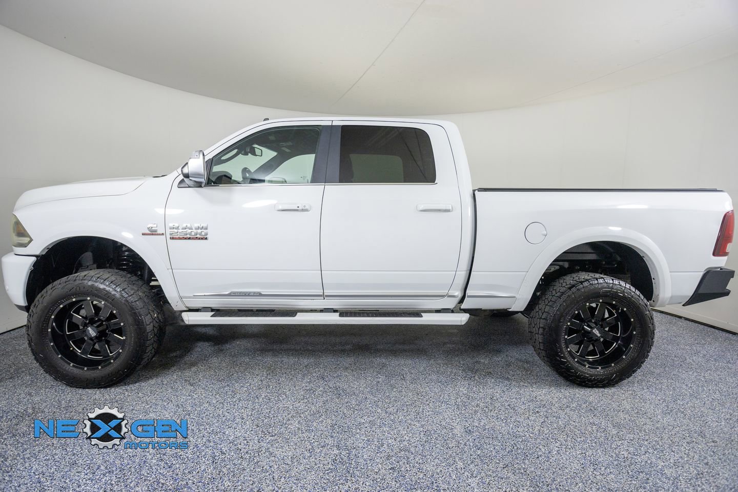 Used 2018 RAM 2500 Limited AWD/4WD image 4