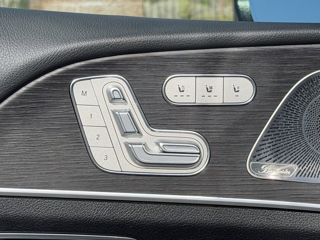 Used 2025 Mercedes-Benz GLE 450e 4MATIC image 18