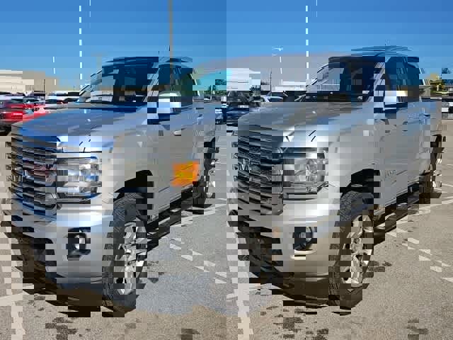 Used 2017 GMC Canyon SLE w/ SLE Convenience Package