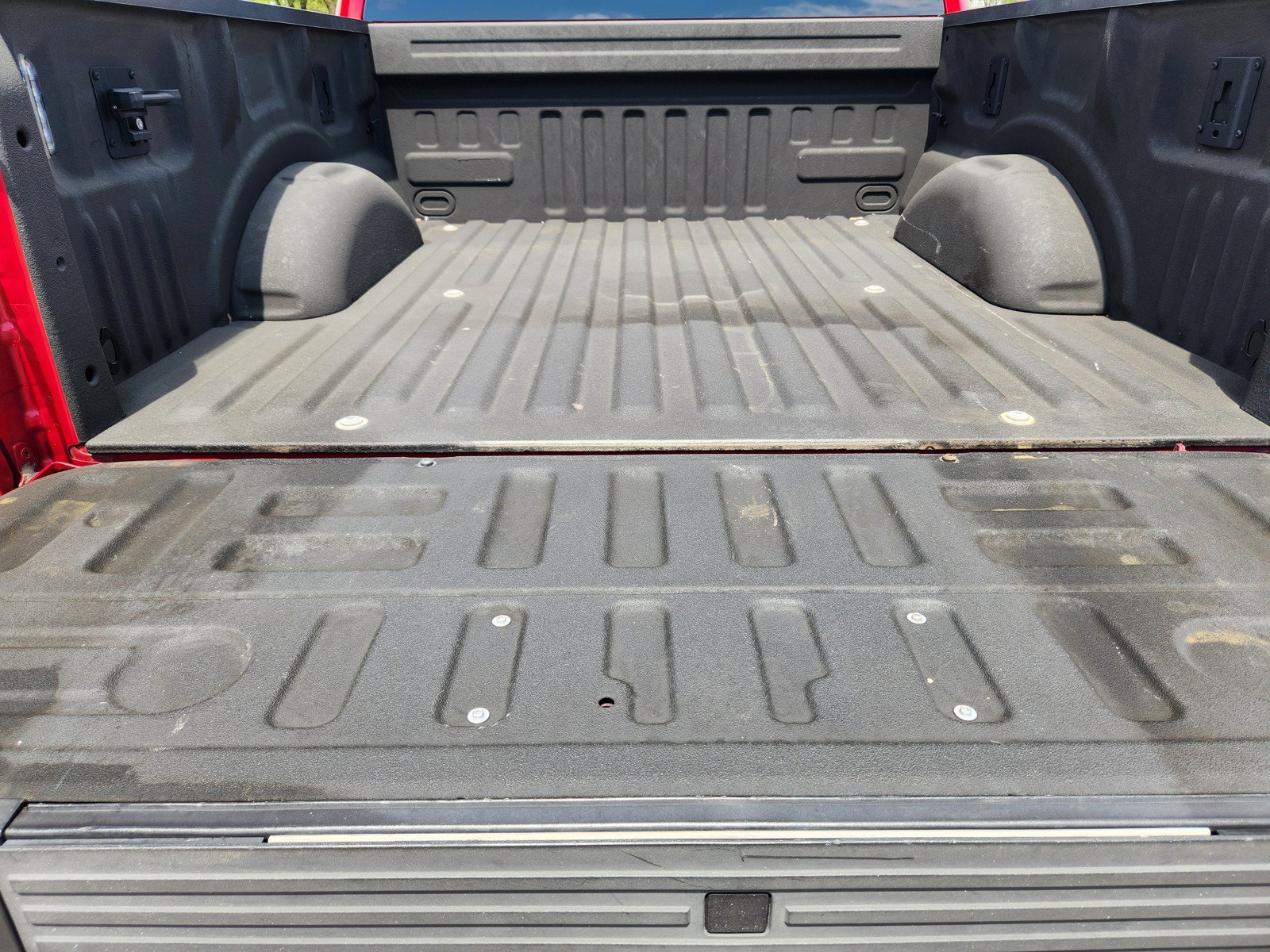 Used 2020 Ford F150 Lariat w/ Equipment Group 502A Luxury AWD/4WD image 25