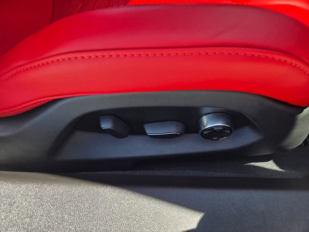 Certified 2022 Chevrolet Corvette Stingray Preferred Conv w/ Z51 Performance Package RWD image 15