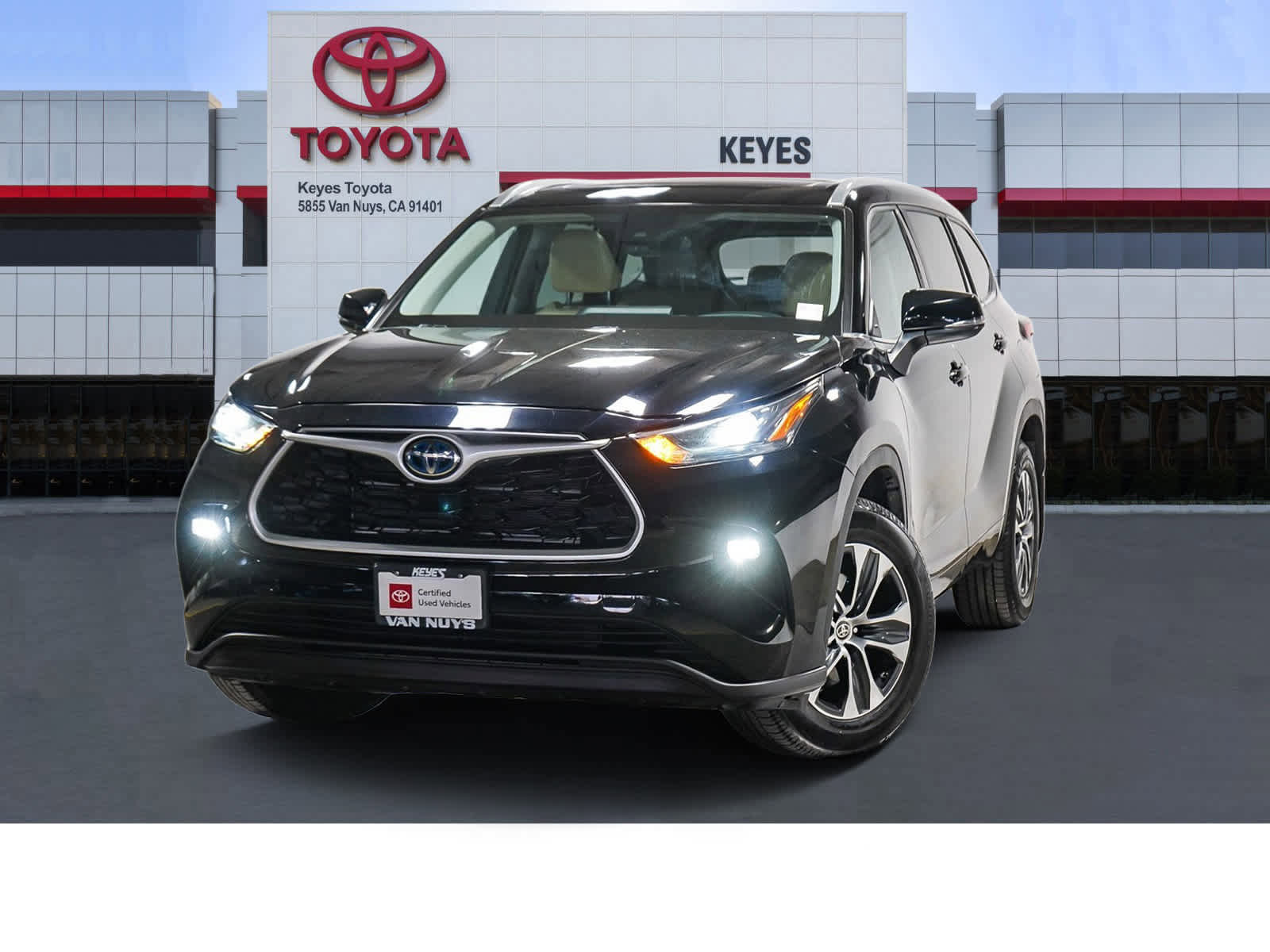 Used 2022 Toyota Highlander XLE image 1