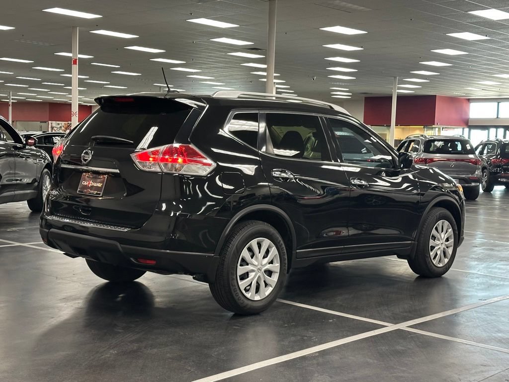 Used 2016 Nissan Rogue S w/ Appearance Package FWD image 7