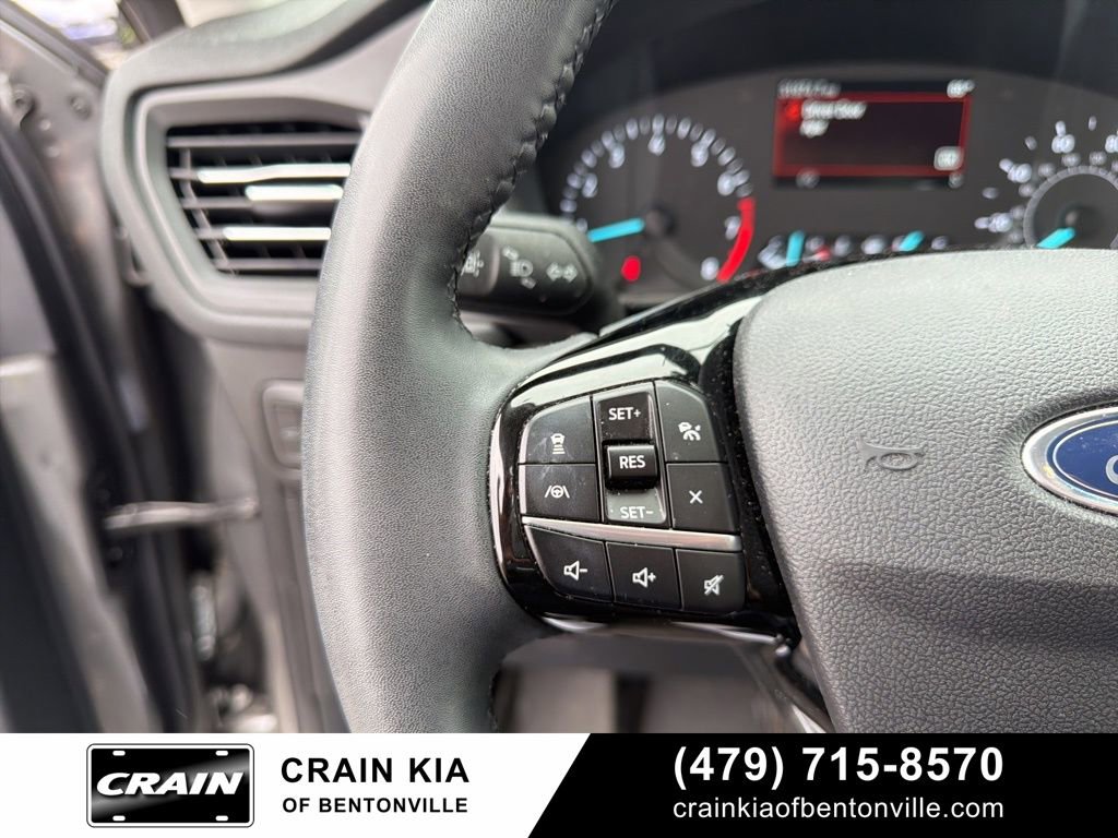 Used 2022 Ford Escape SEL image 15