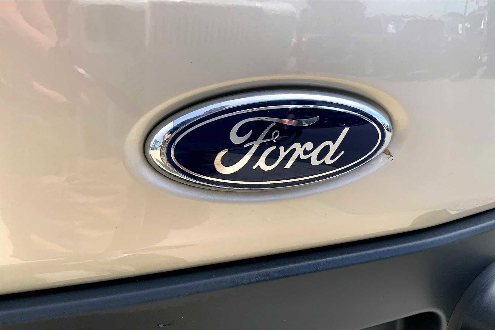 Used 2018 Ford Transit 150 148 Low Roof w/ Premium Package RWD image 10