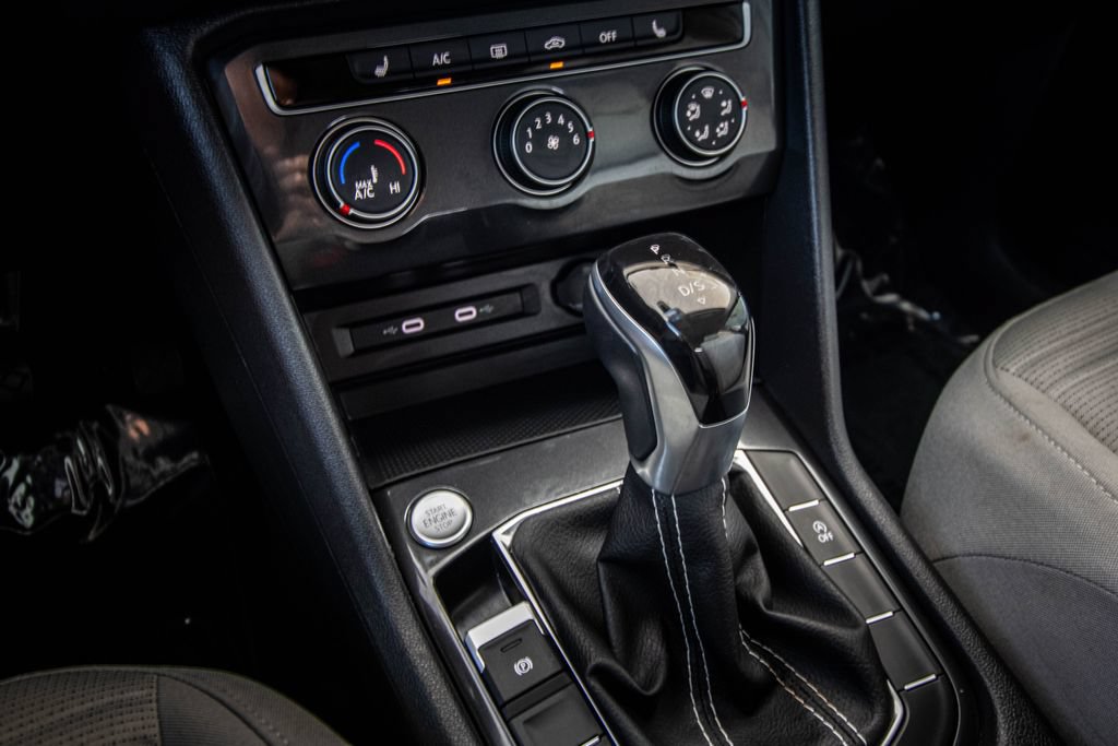 Certified 2024 Volkswagen Tiguan S FWD image 32