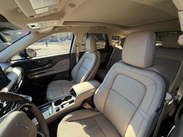 Used 2023 Lincoln Corsair Reserve w/ Equipment Group 202A image 12