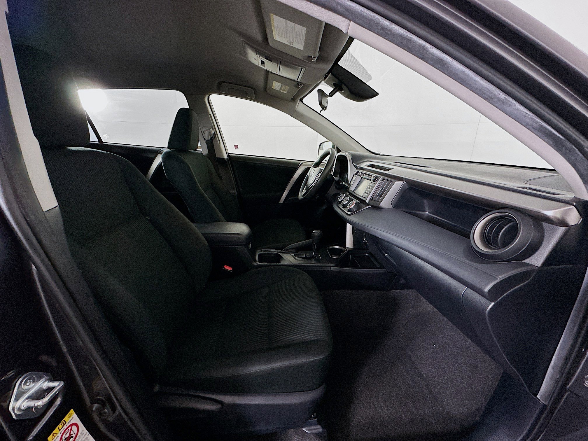 Used 2017 Toyota RAV4 LE w/ All Weather Liner Package image 29