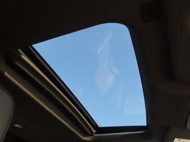 Certified 2025 Chevrolet Silverado 1500 High Country w/ Technology Package image 43