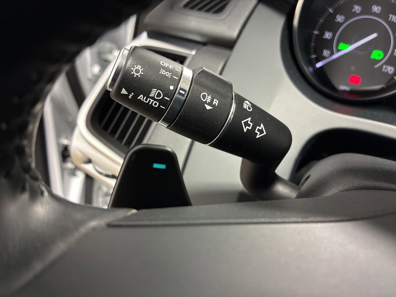 Used 2020 Jaguar E-PACE image 10