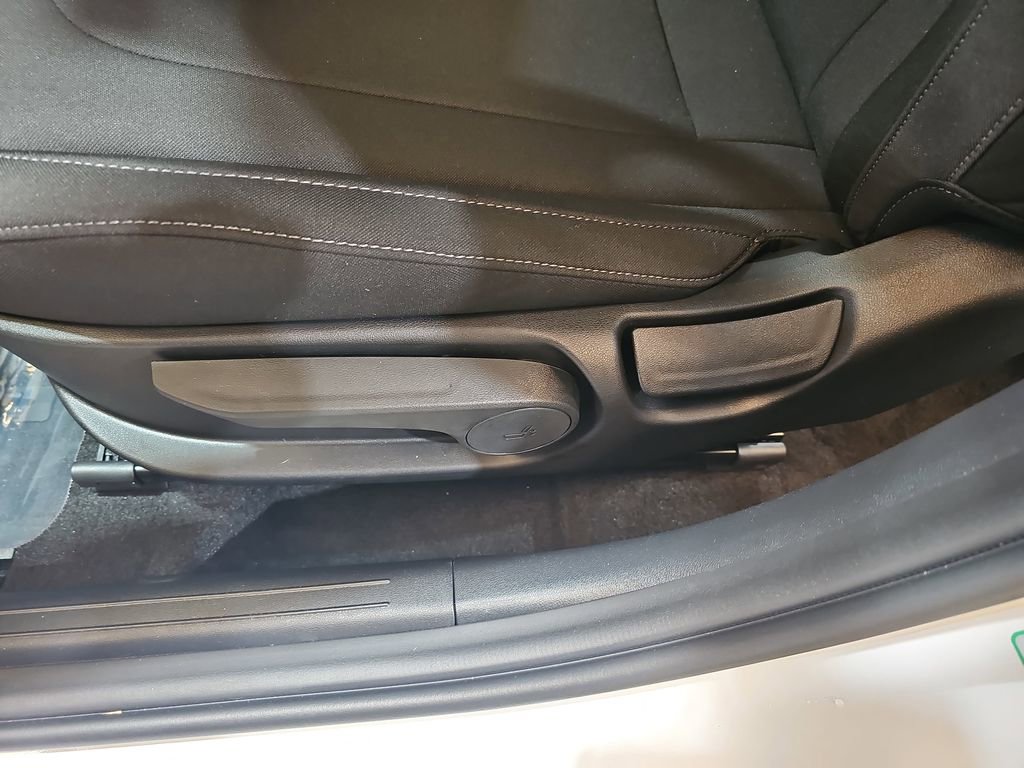 New 2026 Hyundai Elantra SEL Sport image 30