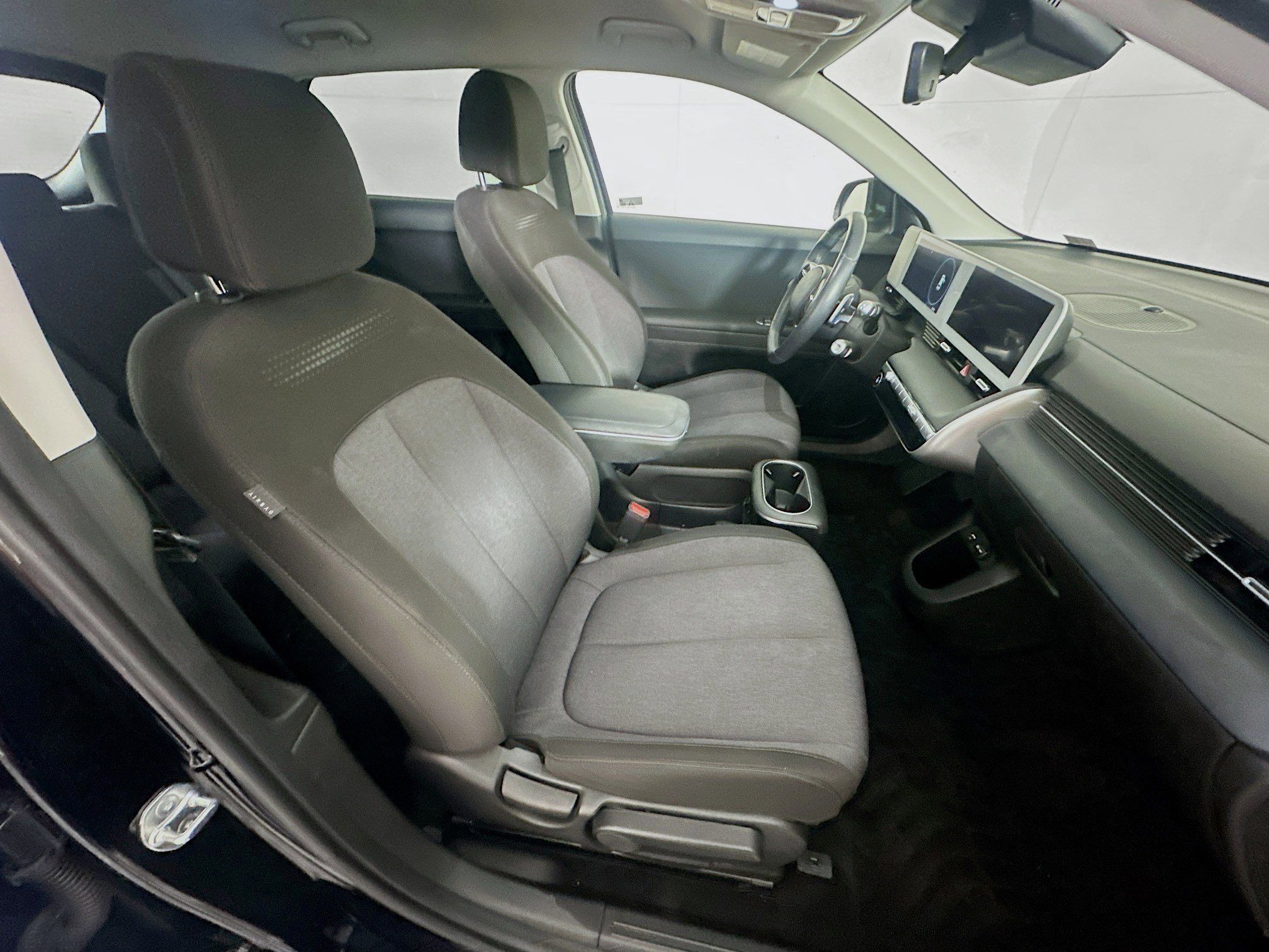 Used 2024 Hyundai Ioniq 5 SEL image 31