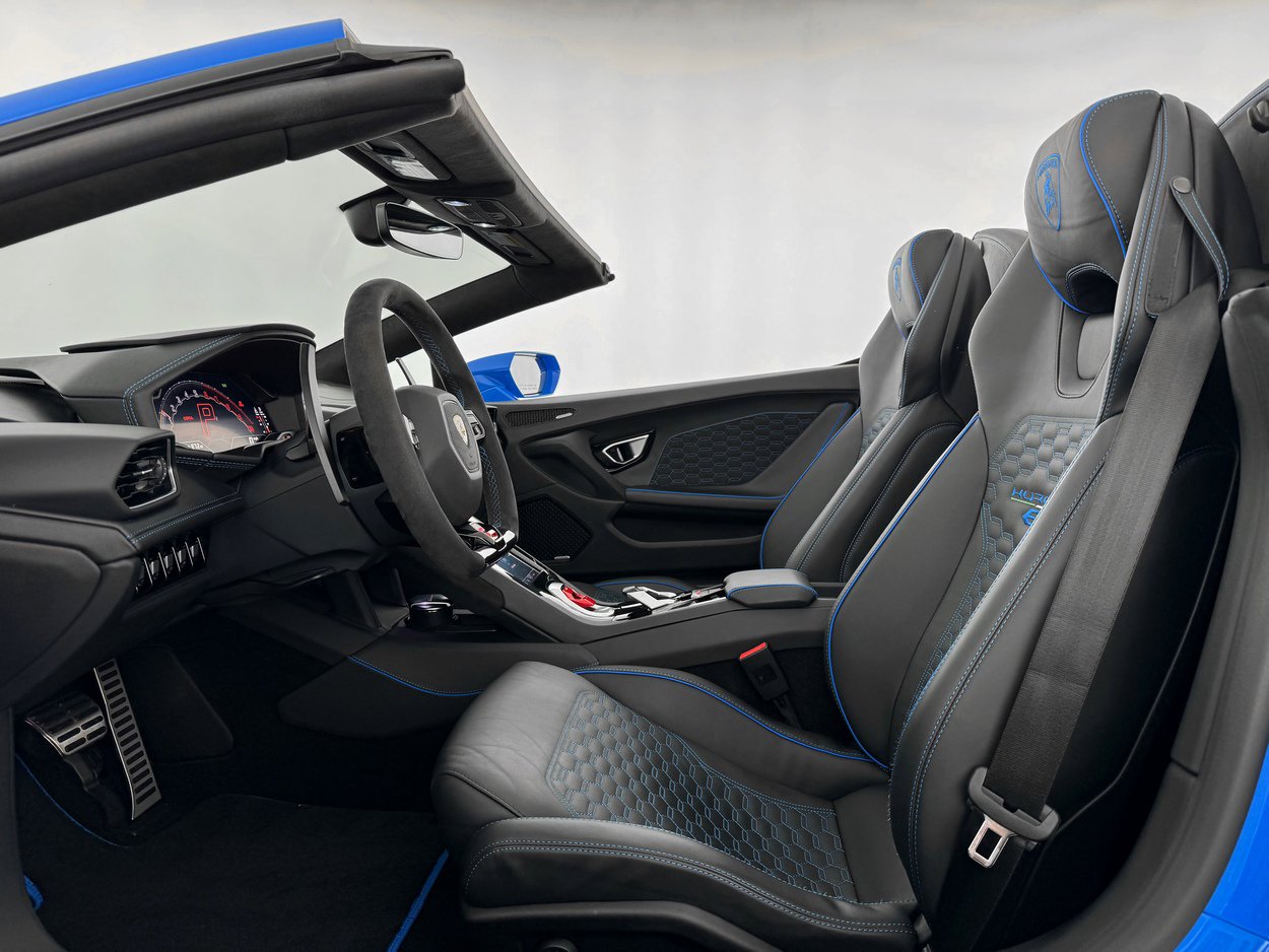 Used 2022 Lamborghini Huracan EVO image 15