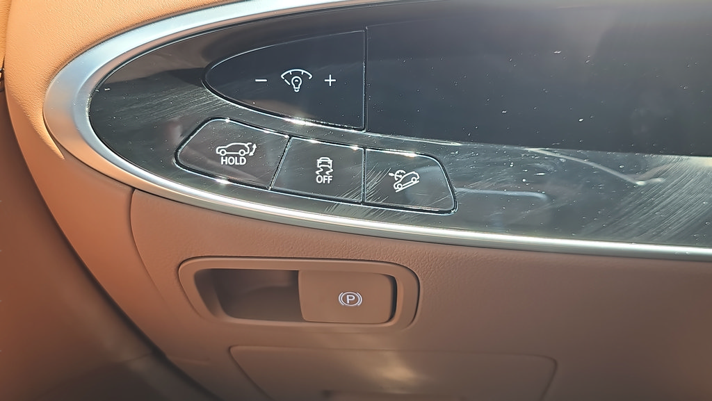 New 2026 Genesis GV70 2.5T Advanced AWD/4WD image 19