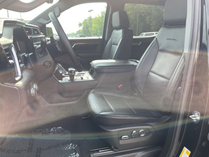 Used 2024 GMC Sierra 1500 Denali w/ Denali Reserve Package image 12