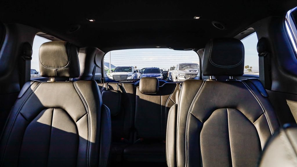 New 2027 Chrysler Pacifica Select FWD image 27