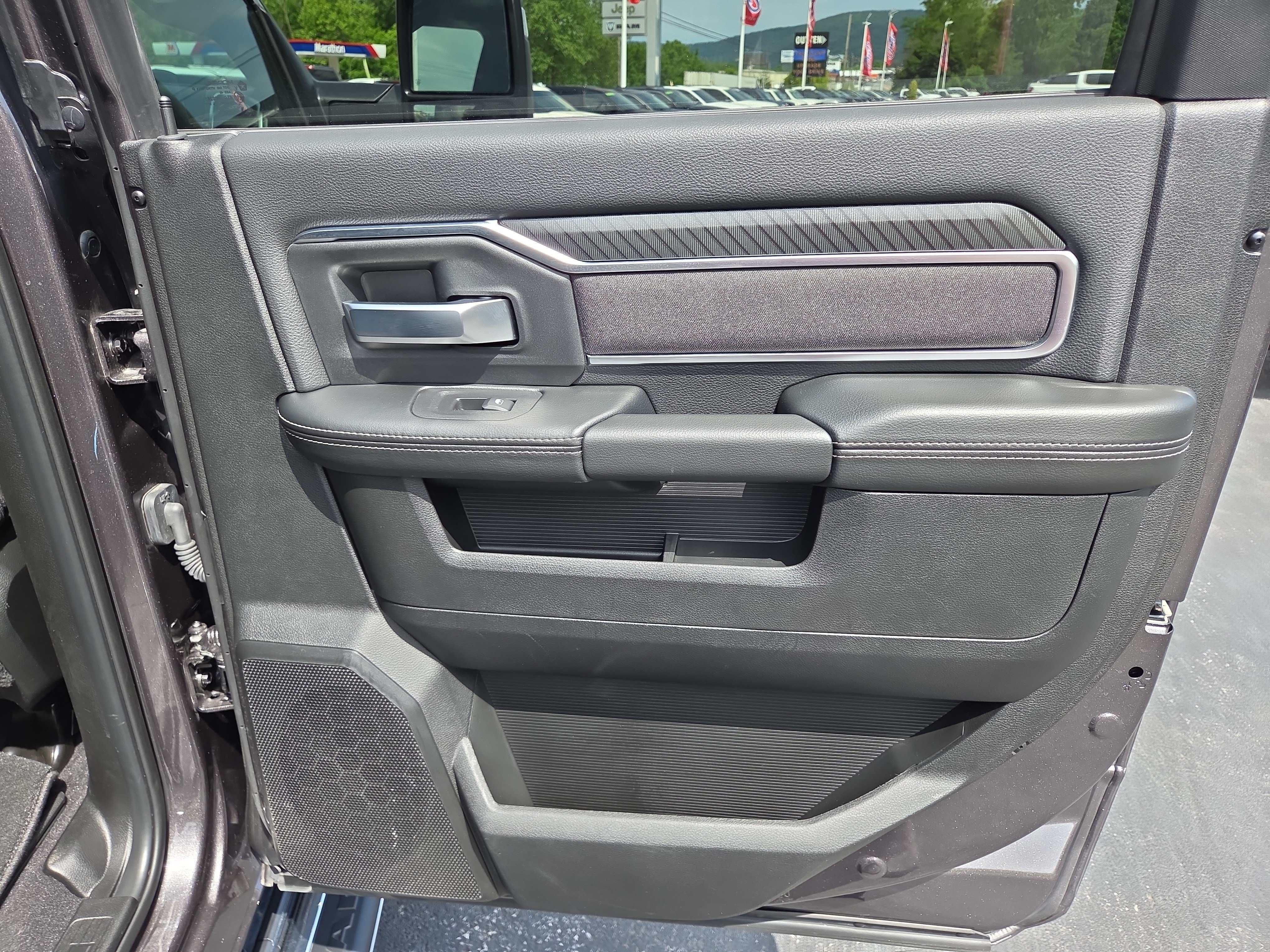 Certified 2025 RAM 2500 Big Horn AWD/4WD image 20