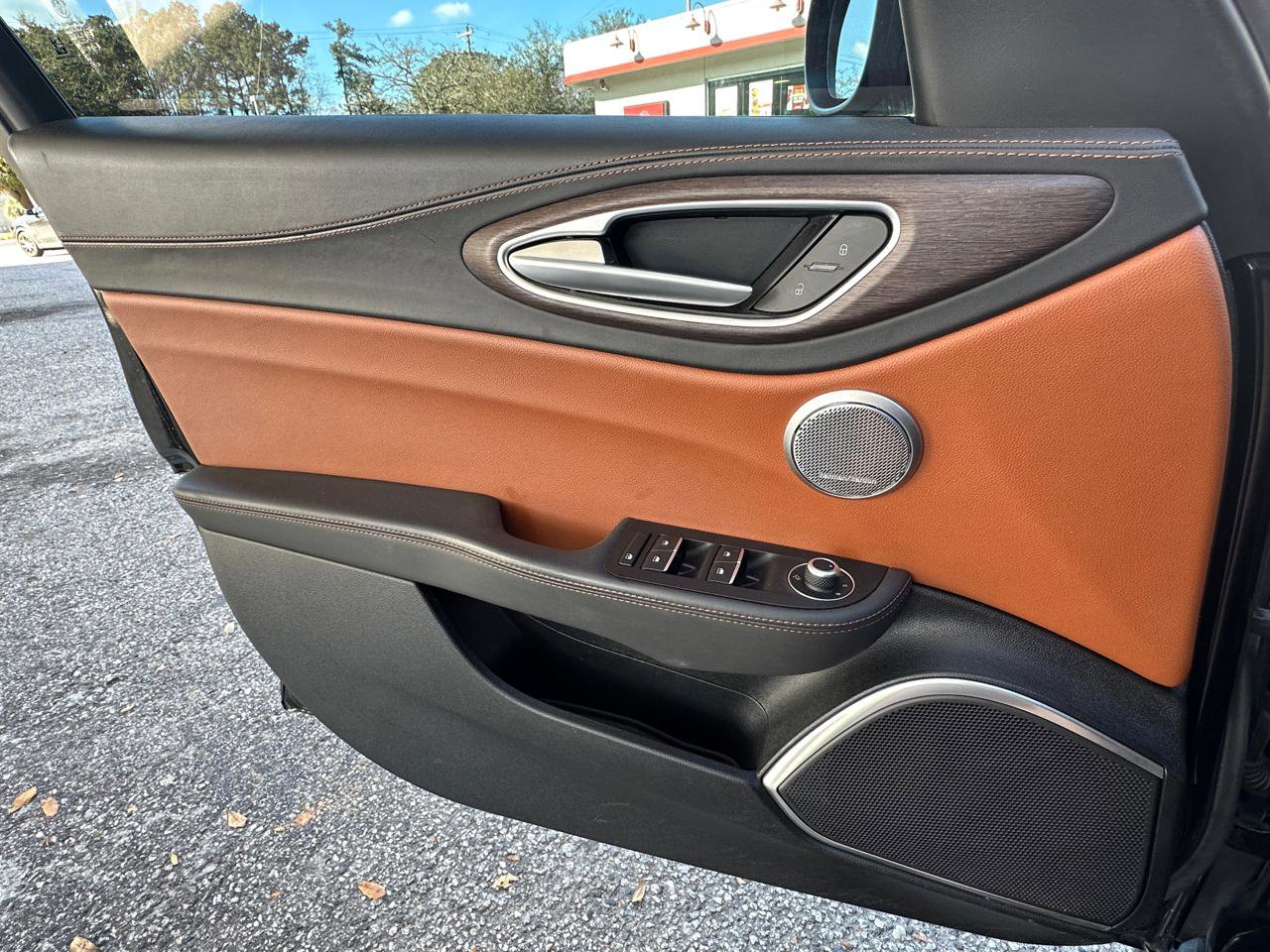 Used 2019 Alfa Romeo Giulia Ti w/ Quick Order Package 22X Lusso image 22