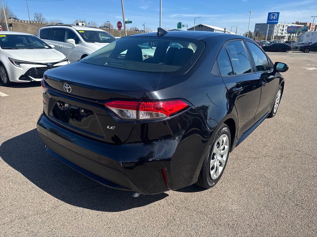 Used 2020 Toyota Corolla LE FWD image 7