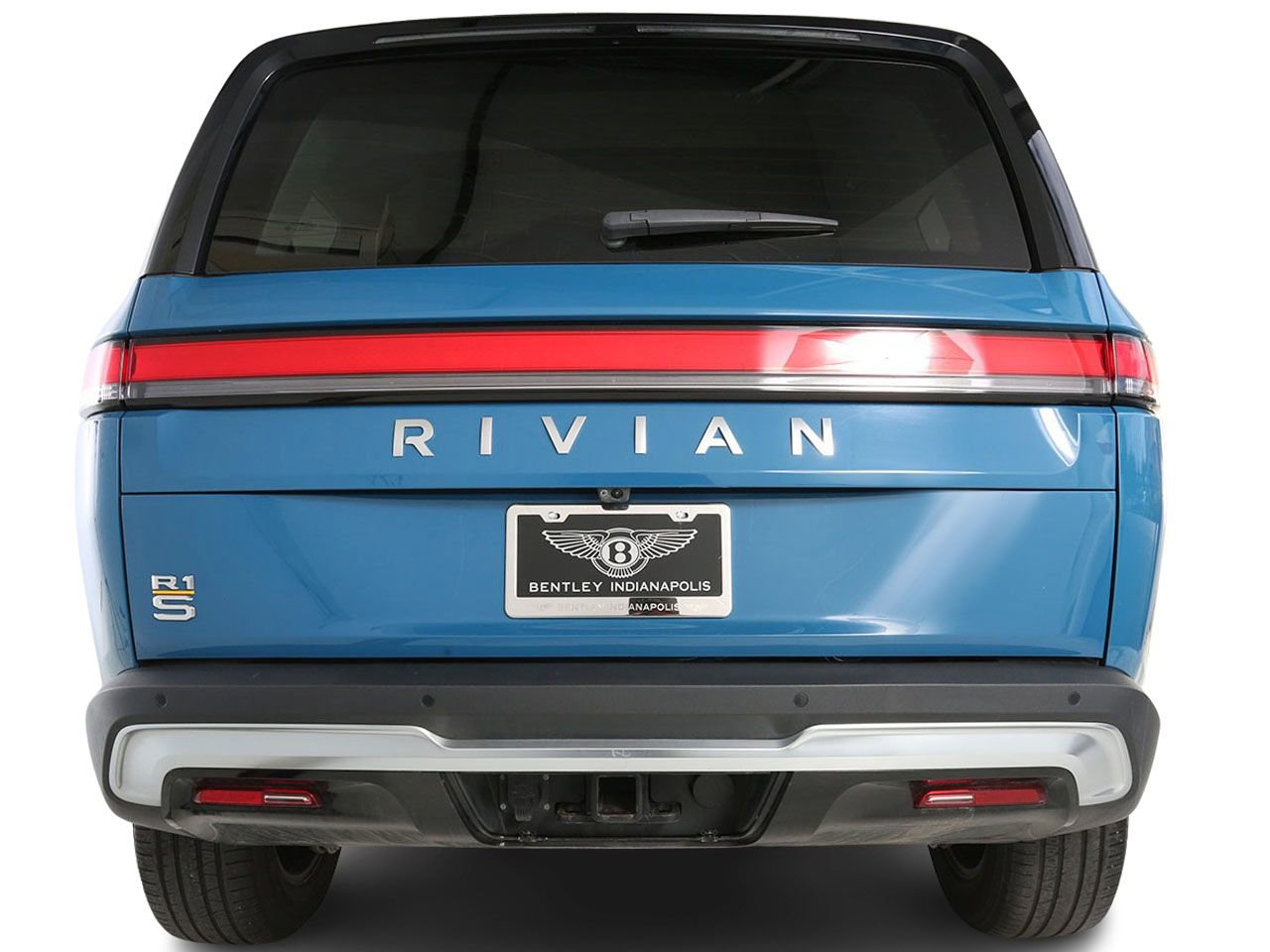Used 2024 Rivian R1S Adventure AWD/4WD image 9