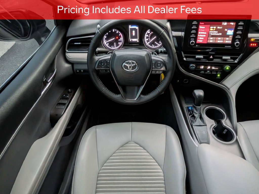 Used 2021 Toyota Camry SE FWD image 16