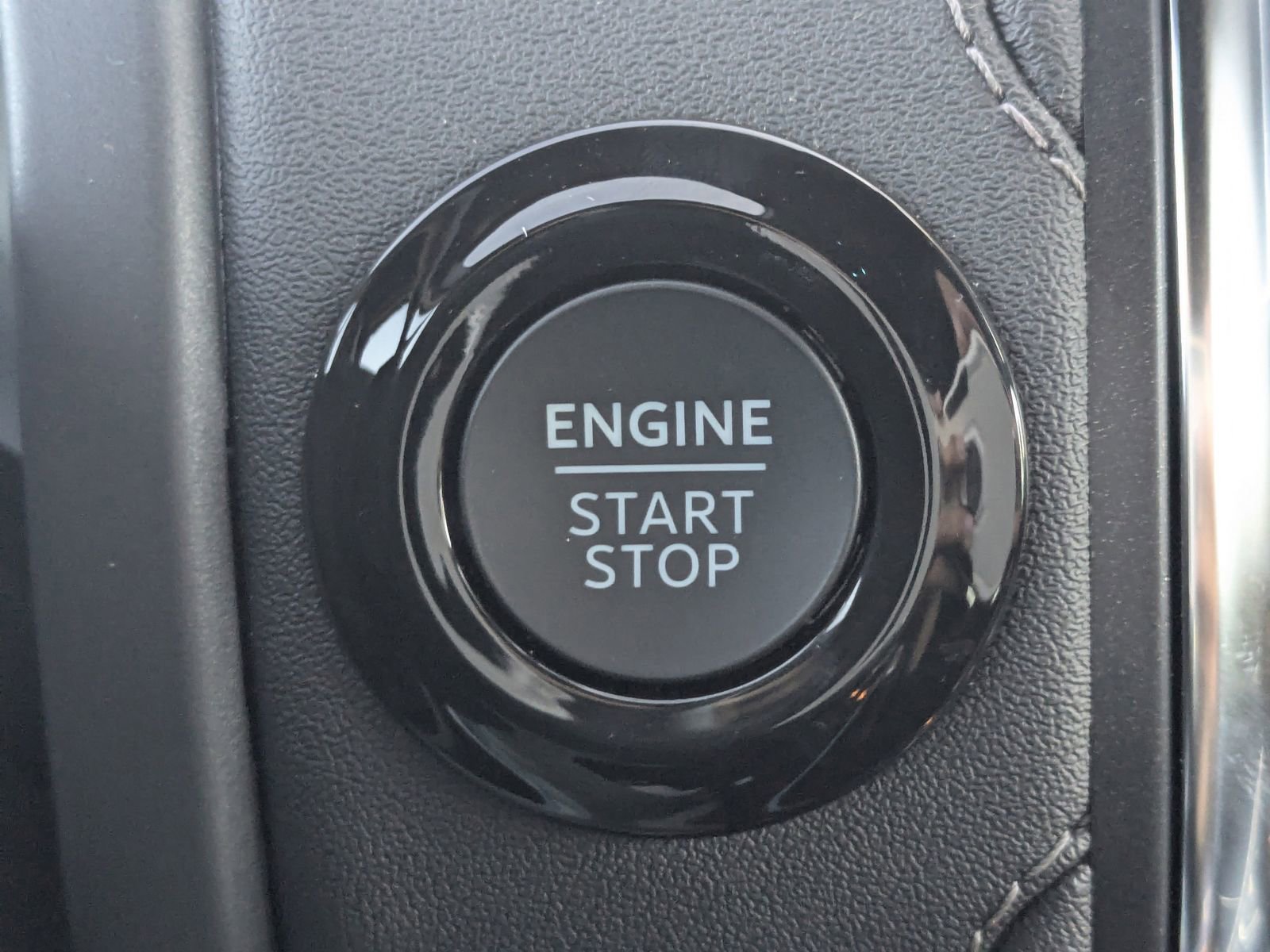 New 2025 Ford Expedition Platinum w/ Stealth Performance Package image 33