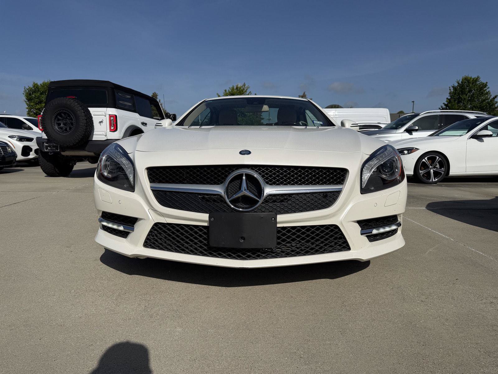 Used 2014 Mercedes-Benz SL 550 image 2