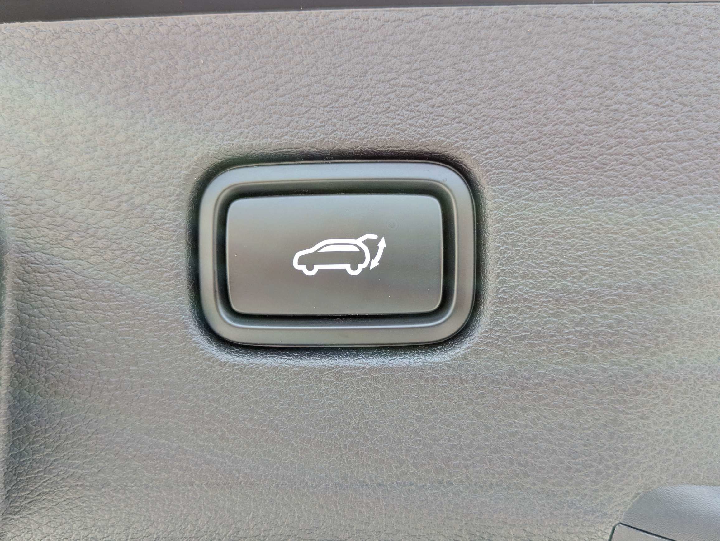 Certified 2026 Kia Sportage EX w/ EX Panorama Roof Package FWD image 15