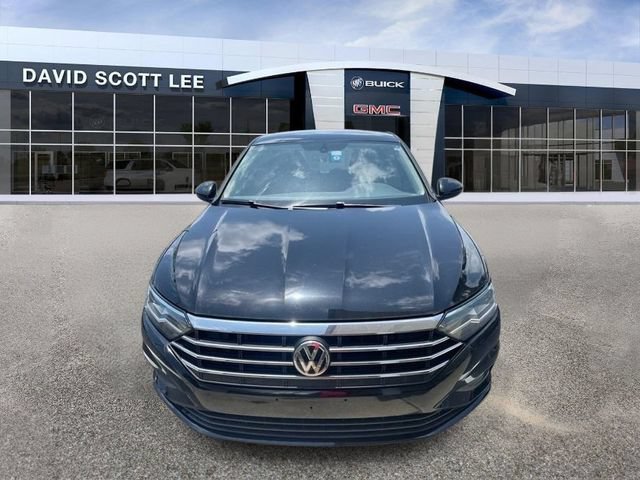 Used 2019 Volkswagen Jetta SE FWD image 2