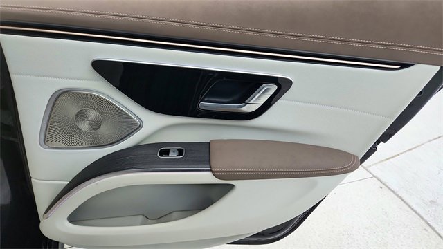 Used 2023 Mercedes-Benz EQS 450+ Sedan image 27