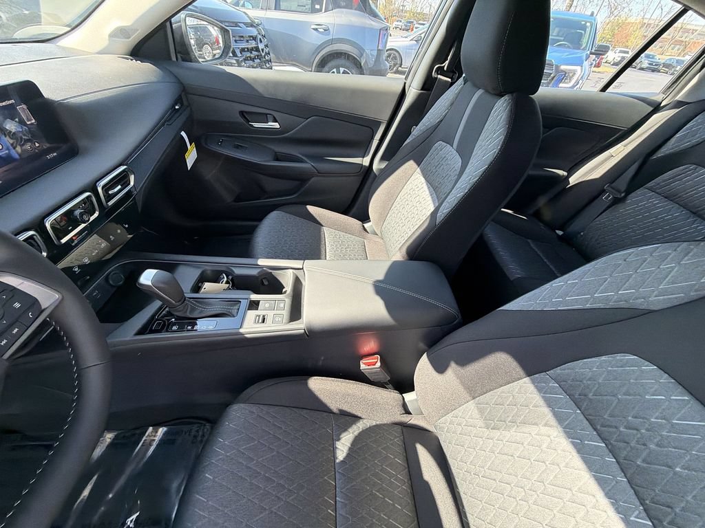 New 2026 Nissan Sentra SV w/ SV Convenience Package FWD image 20