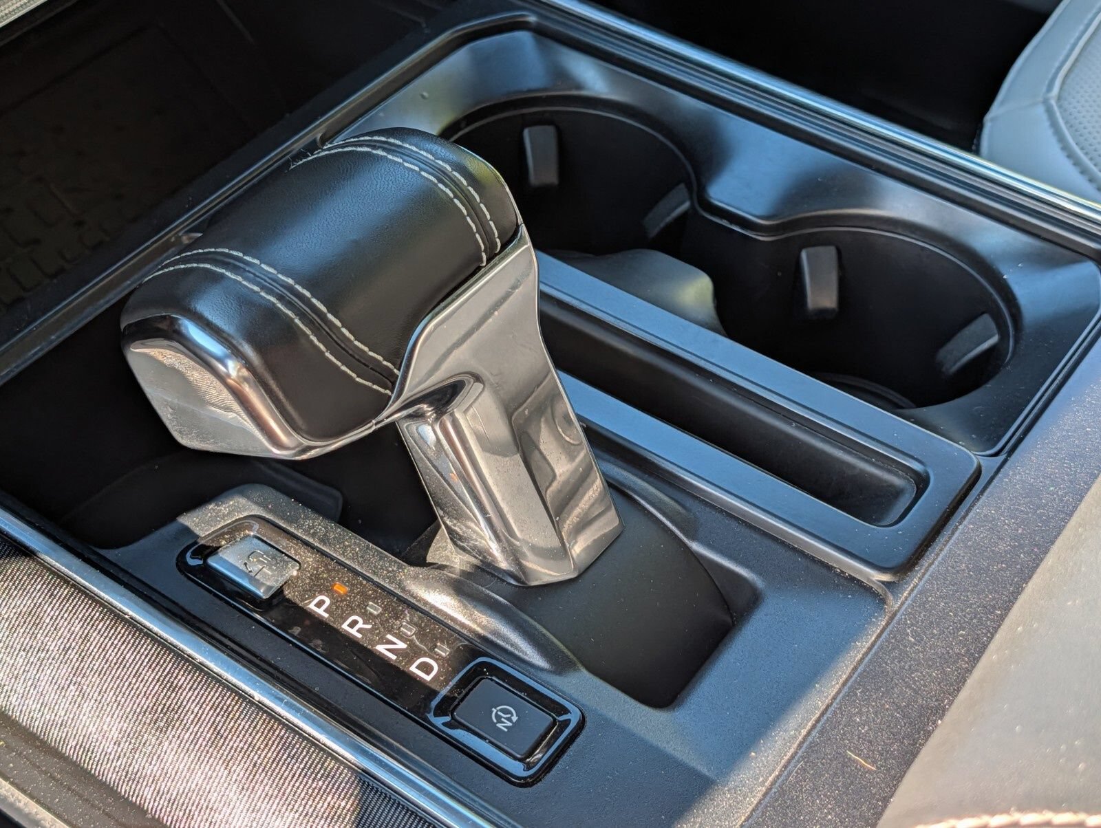 Used 2023 Ford F150 Lightning Platinum AWD/4WD image 14