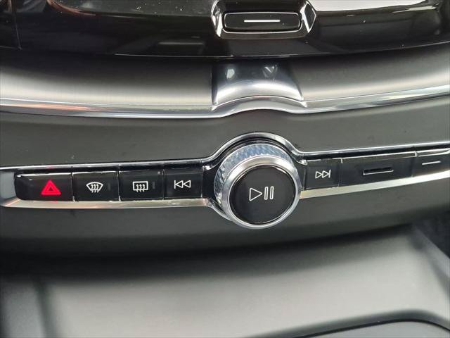 Certified 2024 Volvo XC60 B5 Core w/ Protection Package Premier AWD/4WD image 18