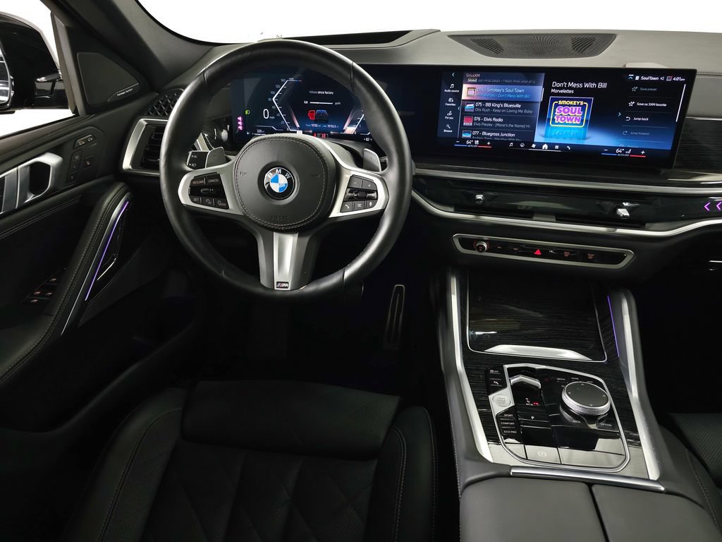 Used 2026 BMW X6 xDrive40i AWD/4WD image 19
