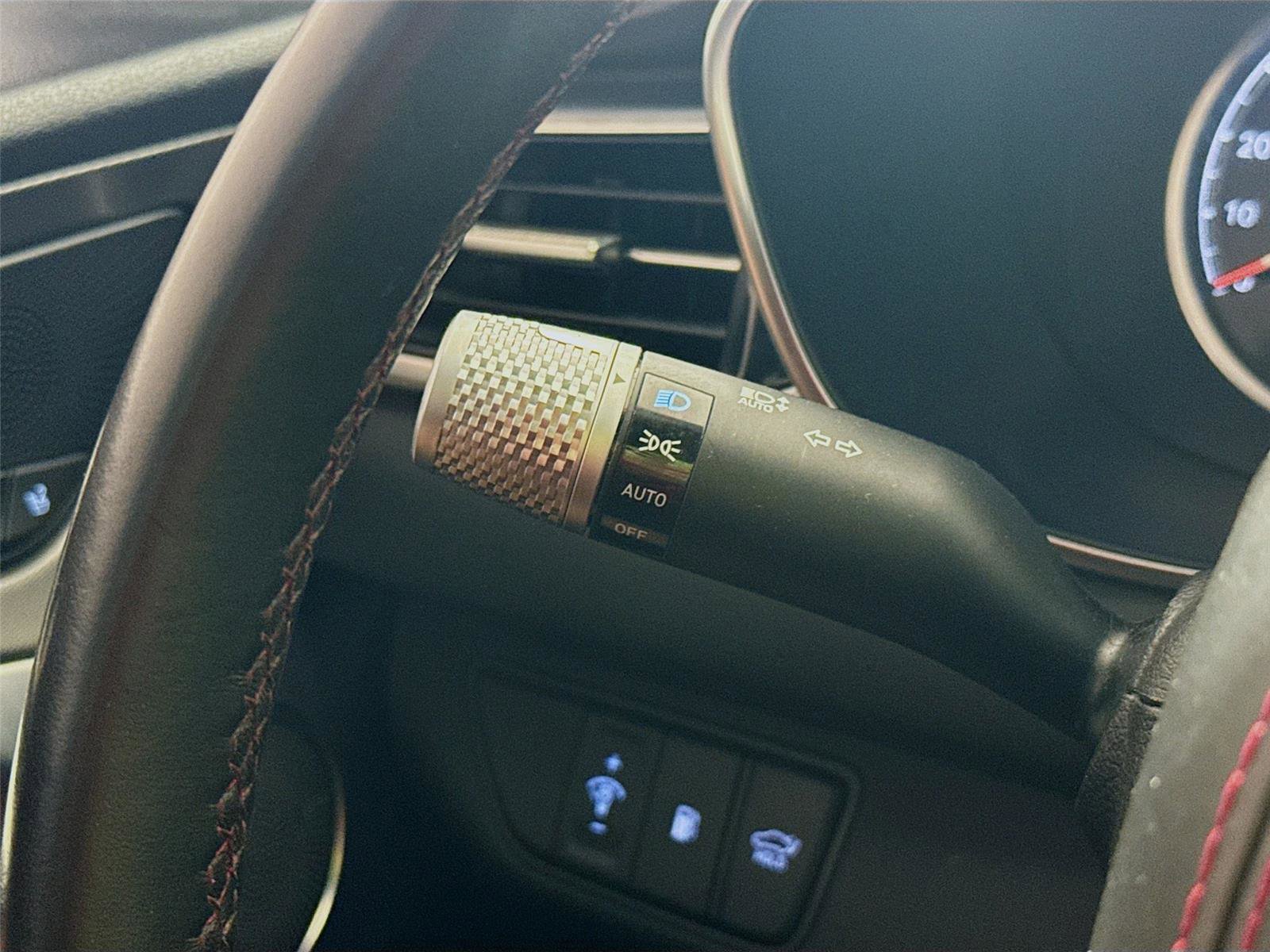 Used 2025 Genesis G70 3.3T Advanced w/ Sport Prestige Package image 4