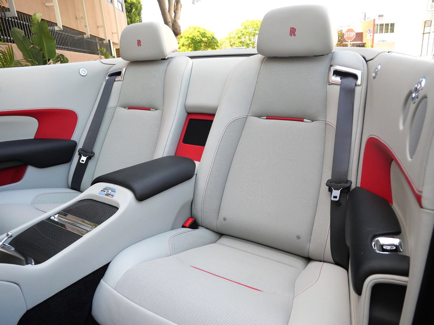 Certified 2020 Rolls-Royce Dawn RWD image 8