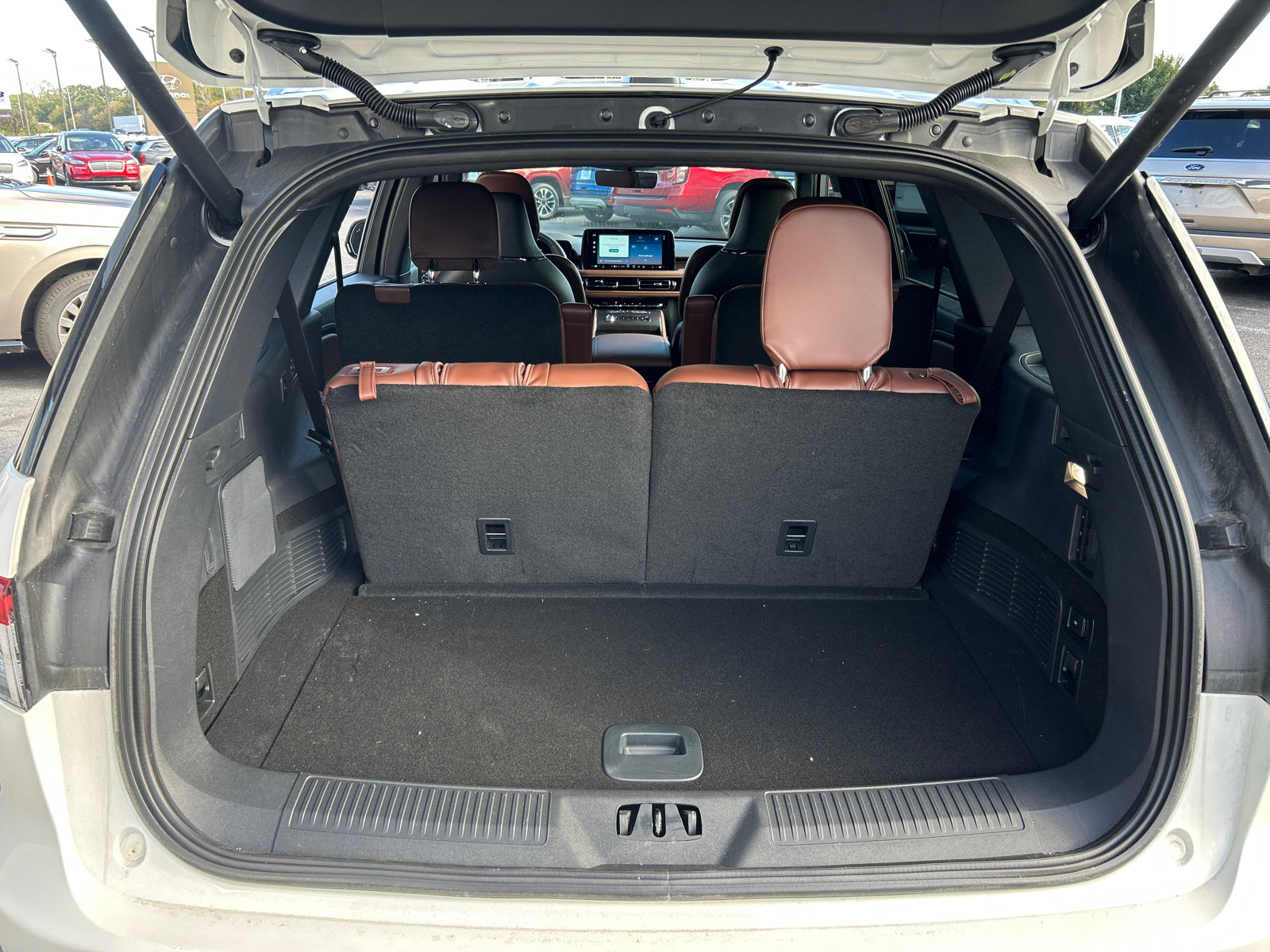 New 2026 Lincoln Aviator Reserve AWD/4WD image 9