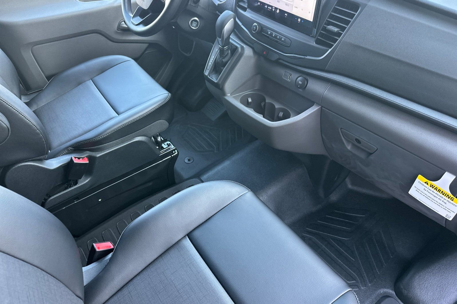 New 2026 Ford Transit 250 148 Medium Roof w/ Load Area Protection Package image 15