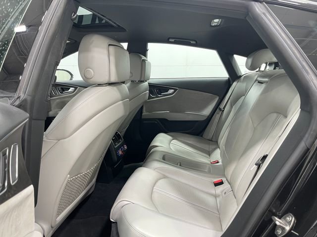 Used 2017 Audi S7 Prestige image 32