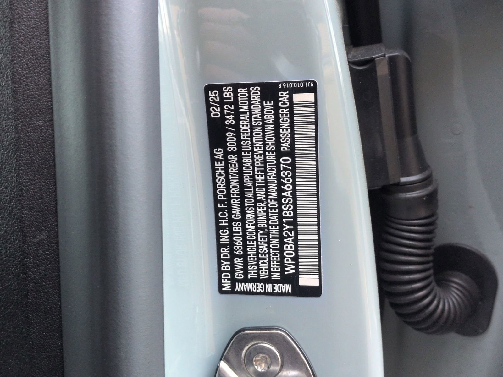 Certified 2025 Porsche Taycan 4 Cross Turismo image 29