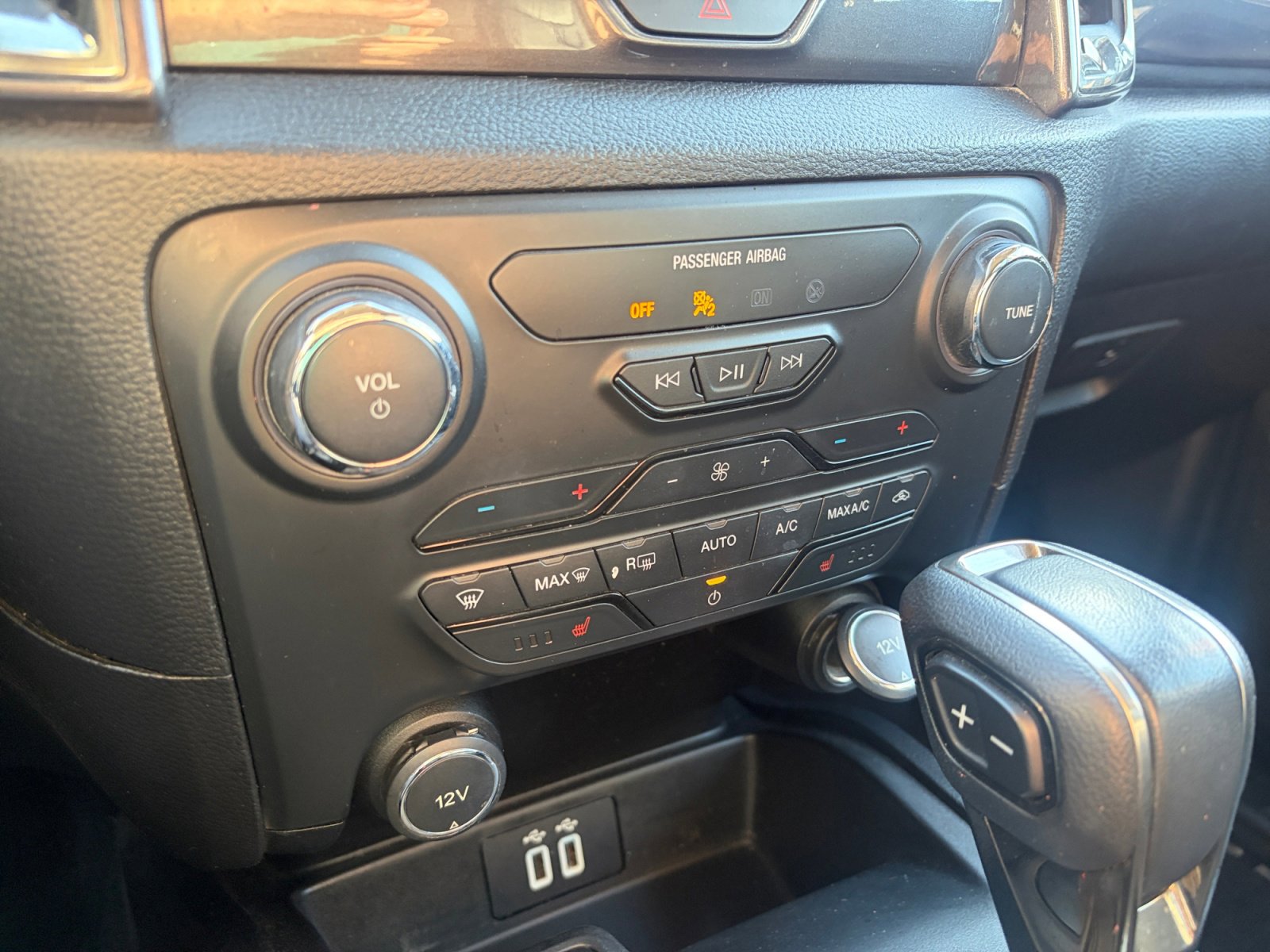 Used 2019 Ford Ranger Lariat w/ Black Appearance Package AWD/4WD image 25