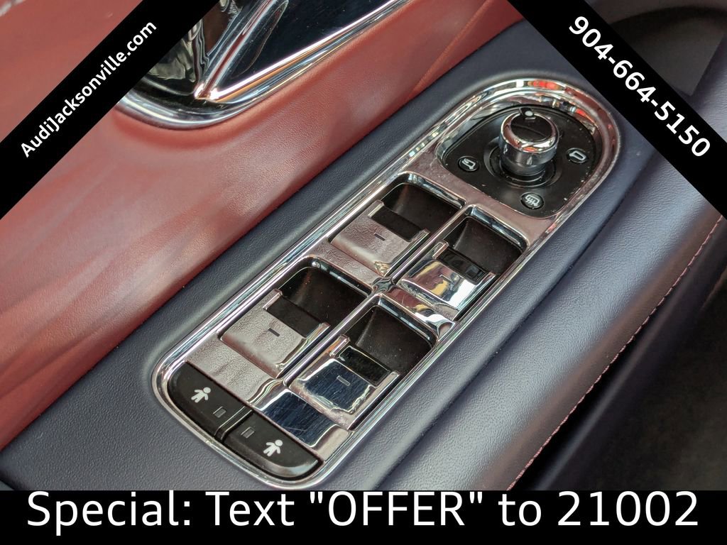 Used 2022 Bentley Flying Spur W12 image 25