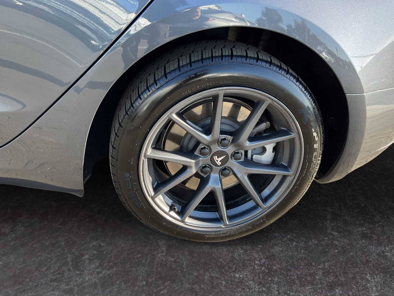 Used 2023 Tesla Model 3 Standard Range RWD image 9