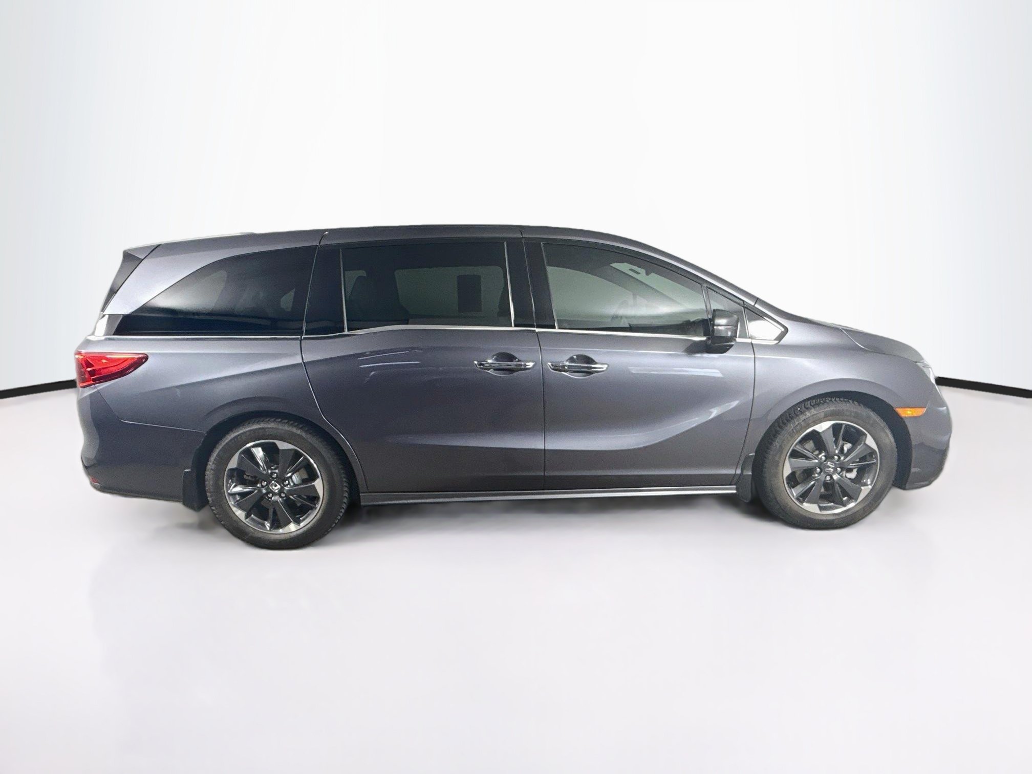 Certified 2022 Honda Odyssey Elite image 2