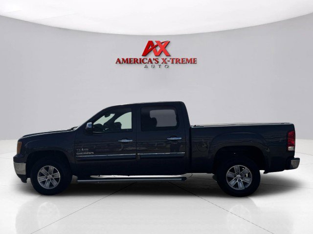 Used 2010 GMC Sierra 1500 SLE w/ Texas Edition image 2