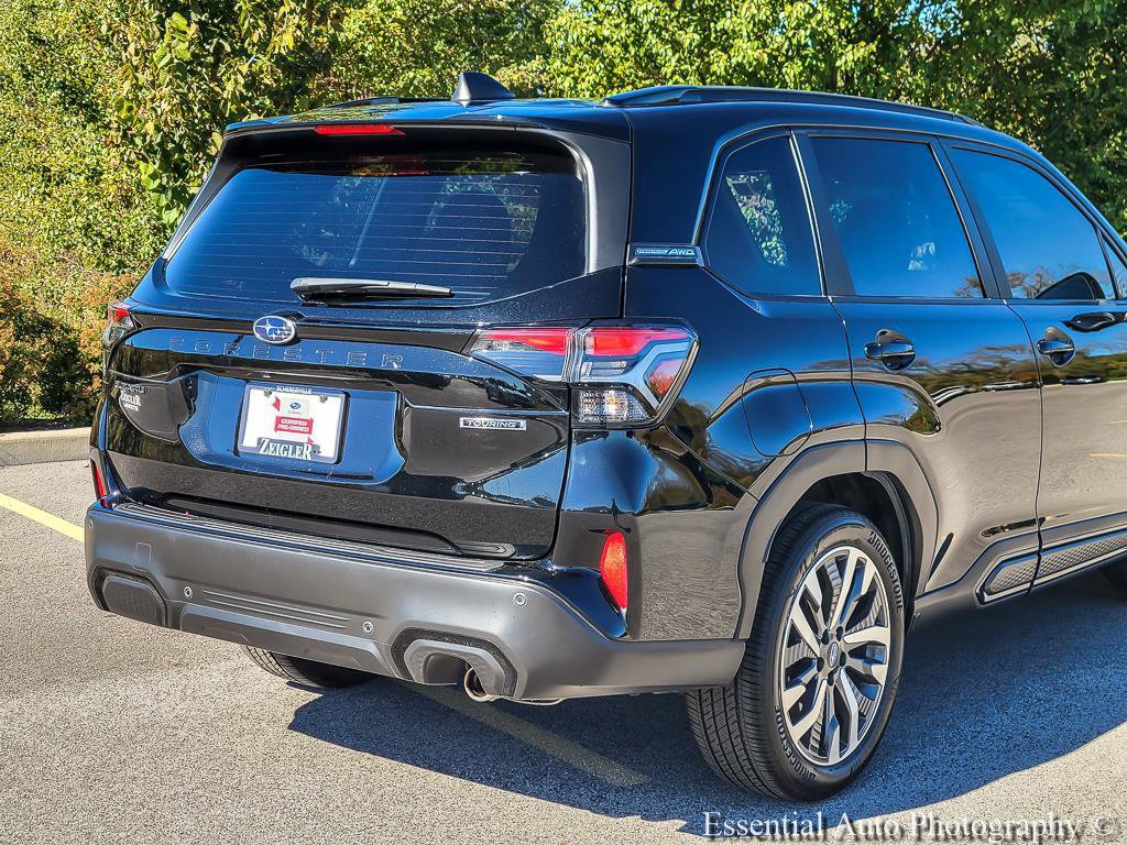 Certified 2025 Subaru Forester Touring AWD/4WD image 6