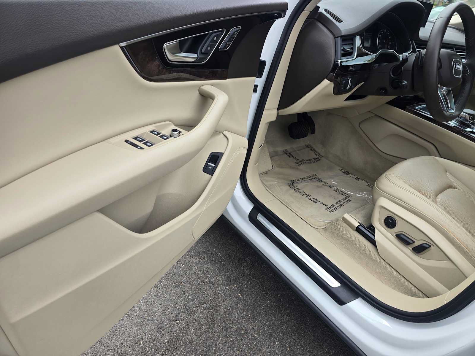Used 2017 Audi Q7 3.0T Premium Plus AWD/4WD image 24