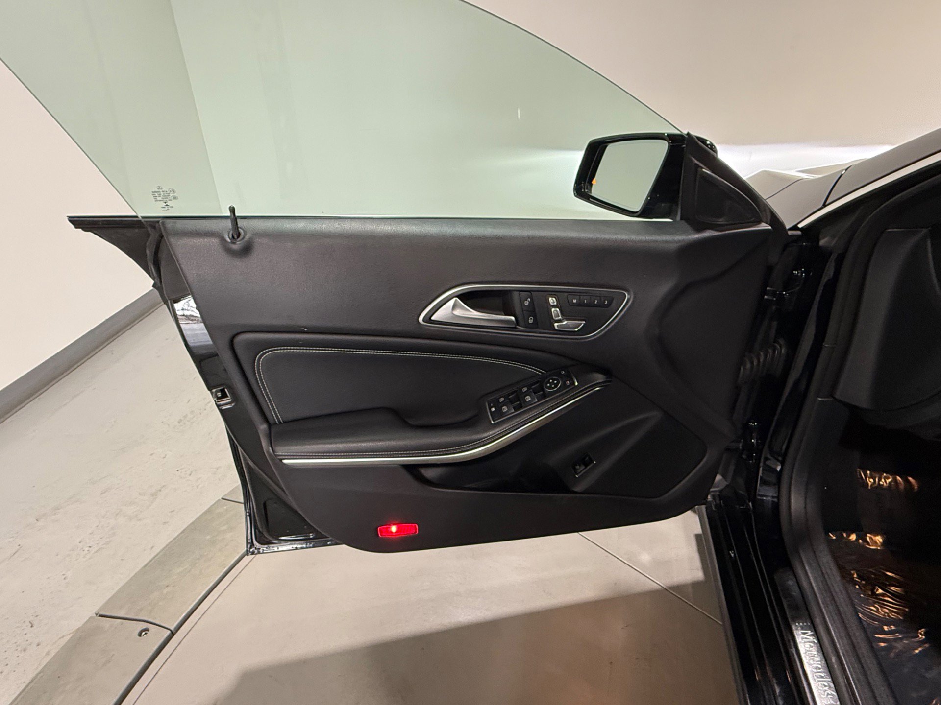 Used 2019 Mercedes-Benz CLA 250 4MATIC image 15