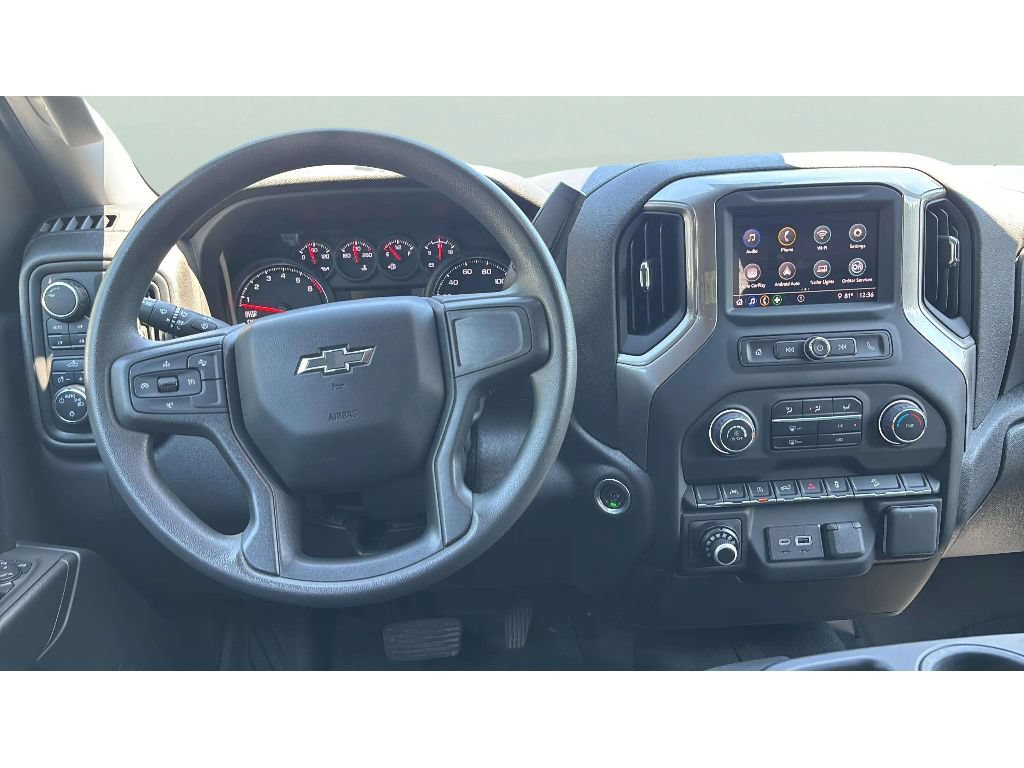 Used 2024 Chevrolet Silverado 1500 Custom Trail Boss w/ Dark Appearance Package AWD/4WD image 12